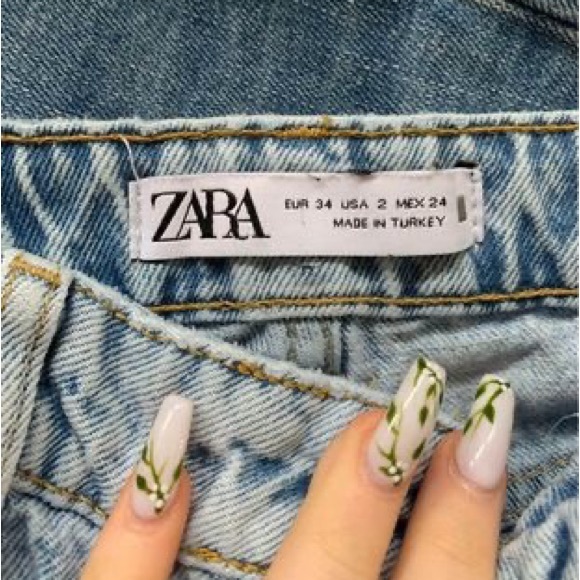 ZARA and Levi women’s jeans - Picture 3 of 3